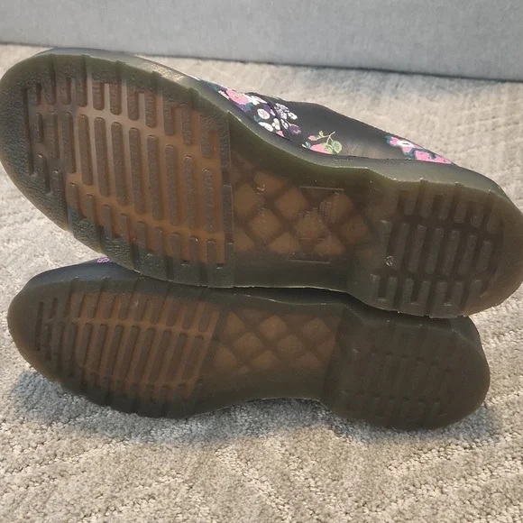 Floral Dr Martens Mary Janes - Picture 5 of 6